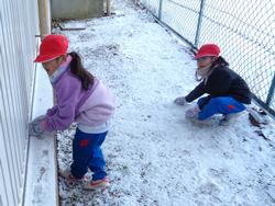 雪がいっぱい 大喜びの三樹っ子