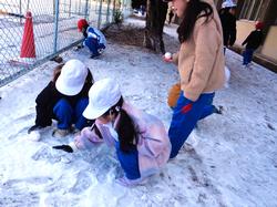 雪がいっぱい 大喜びの三樹っ子