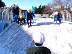 雪がいっぱい 大喜びの三樹っ子