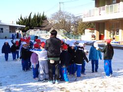 雪がいっぱい 大喜びの三樹っ子