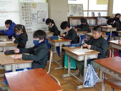 児童会役員選挙の様子