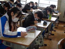 児童会役員選挙の様子