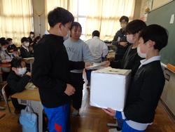 児童会役員選挙の様子