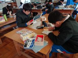 6年生図工の授業