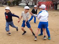 昼休みの外遊び