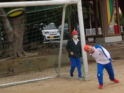 昼休みの外遊び