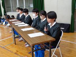 各委員会委員長選挙の様子