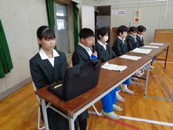 各委員会委員長選挙の様子