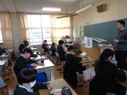 各委員会委員長選挙の様子