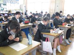 各委員会委員長選挙の様子