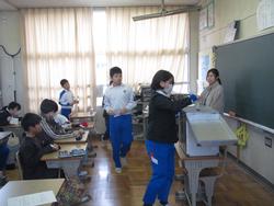 各委員会委員長選挙の様子