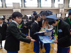 6年生を送る会の様子