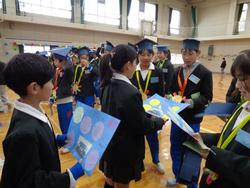 6年生を送る会の様子