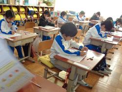 1年生国語の授業。（テスト）