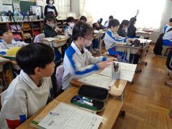 4年生理科の授業