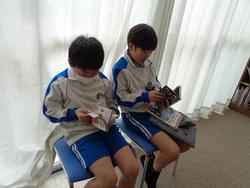 2年生図書の時間