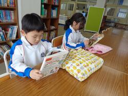 2年生図書の時間