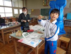 4年生図工の授業