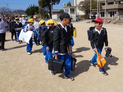 一斉下校の様子