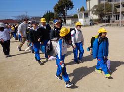 一斉下校の様子