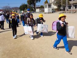 一斉下校の様子