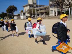 一斉下校の様子