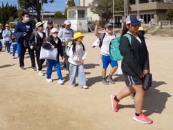 一斉下校の様子