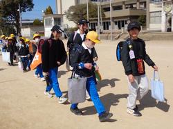 一斉下校の様子