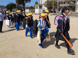 一斉下校の様子