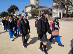 一斉下校の様子