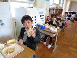 2年生給食の時間