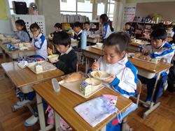2年生給食の時間