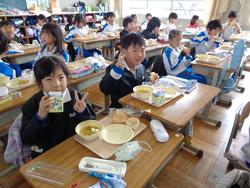 2年生給食の時間