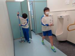 6年生 始業式・入学式の準備