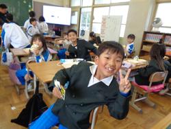 3年生給食の様子