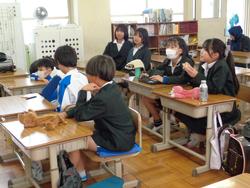 保健委員会の活動の様子