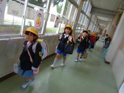 1年生下校の様子