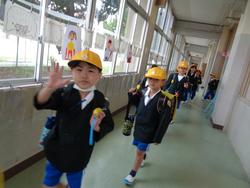 1年生下校の様子