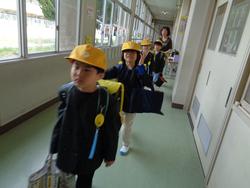 1年生下校の様子