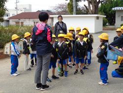 1年生下校の様子