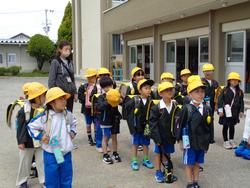 1年生下校の様子