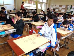 4年生図工の授業