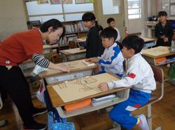 4年生図工の授業