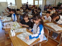 2年生生活科の授業