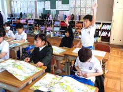 2年生生活科の授業