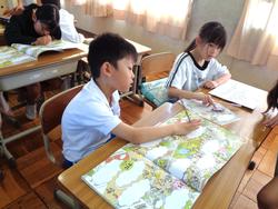 2年生生活科の授業