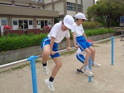 業間休みの外遊び