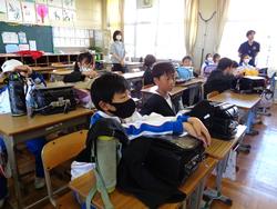 広報委員会の様子