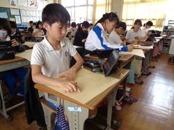 6年生図工の授業
