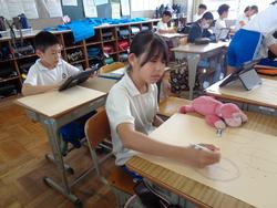 6年生図工の授業